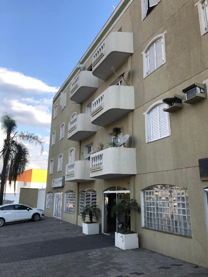 פיראסיסבה Apartamentos Grandes - 3 Quartos Com Suite מראה חיצוני תמונה
